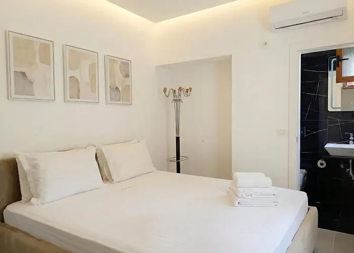 Patricia Center Hotel