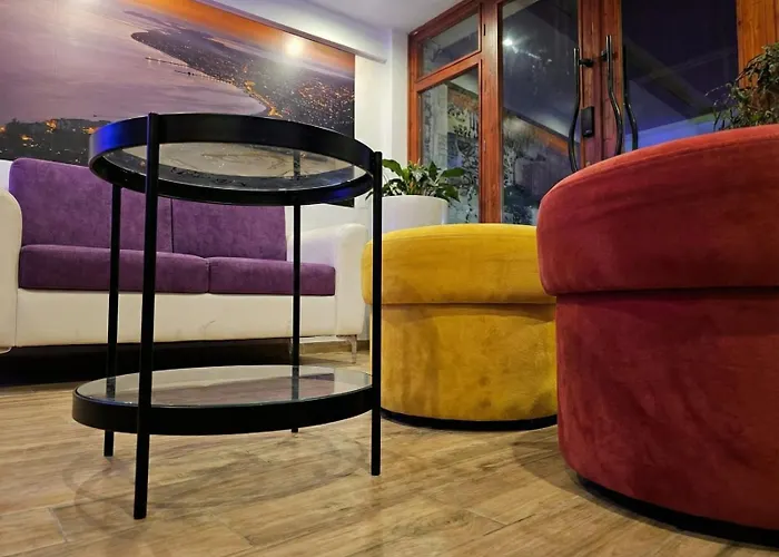 Patricia Center Hotel *