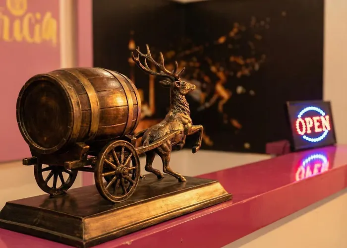 Patricia Center * Tirana